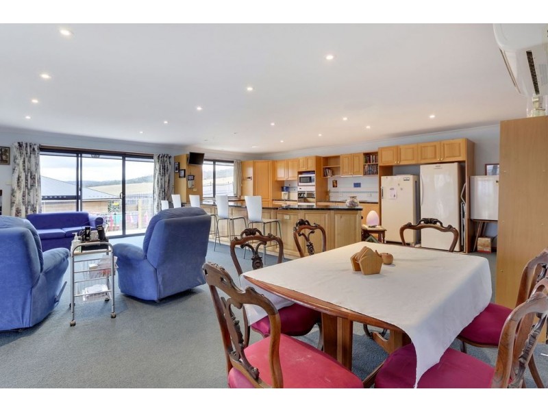 10 Erica Place, Oakdowns TAS 7019