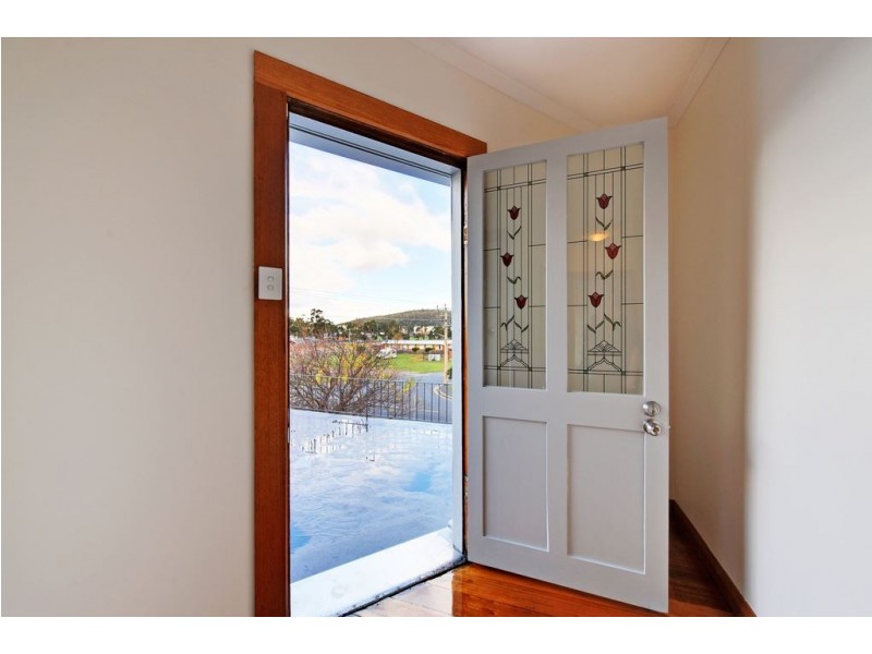 1 Lennox Avenue, Lutana TAS 7009