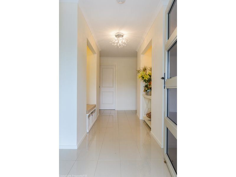 4 Vivalenett Close, Seven Mile Beach TAS 7170