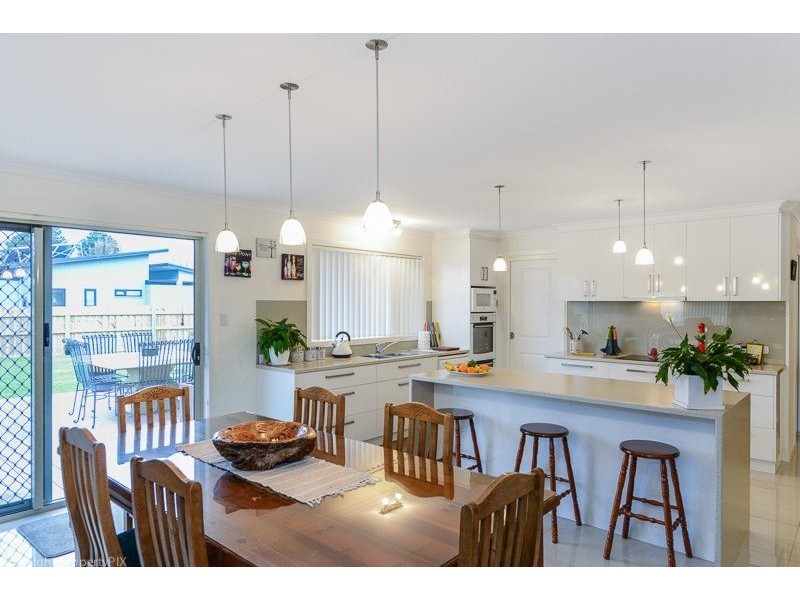 4 Vivalenett Close, Seven Mile Beach TAS 7170