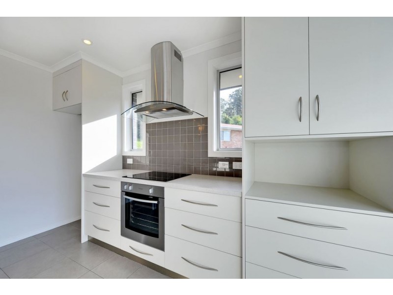 2/53 Hiern Road, Blackmans Bay TAS 7052