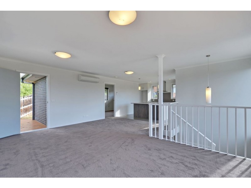 2/53 Hiern Road, Blackmans Bay TAS 7052
