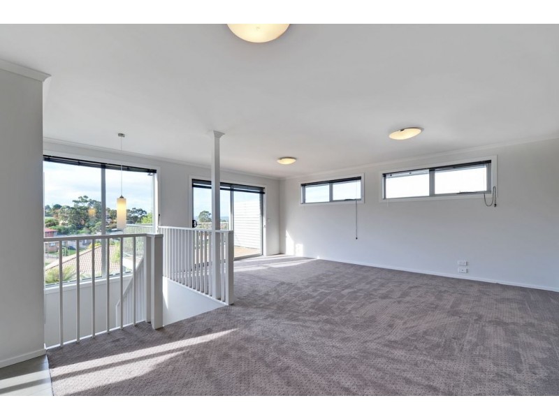 2/53 Hiern Road, Blackmans Bay TAS 7052