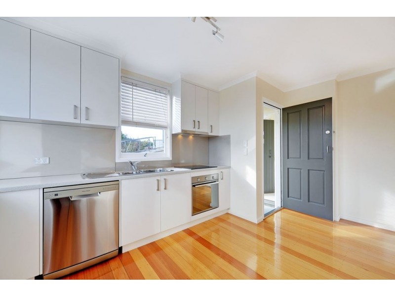 92 Currajong Street, Mornington TAS 7018