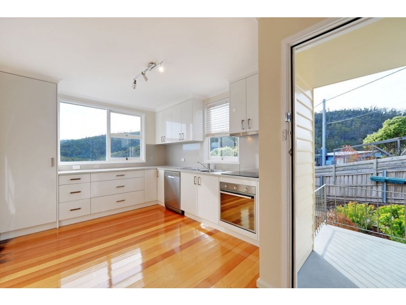 92 Currajong Street, Mornington TAS 7018