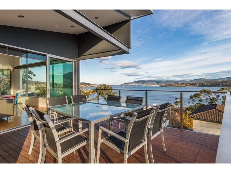 140B Derwent Avenue, Lindisfarne TAS 7015
