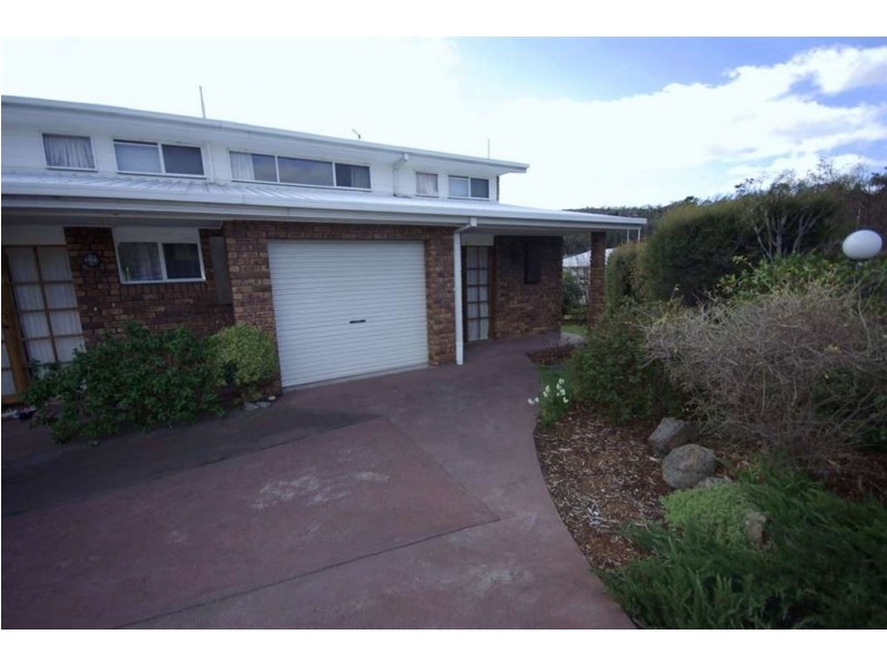 3/38 Topham Street, Rose Bay TAS 7015