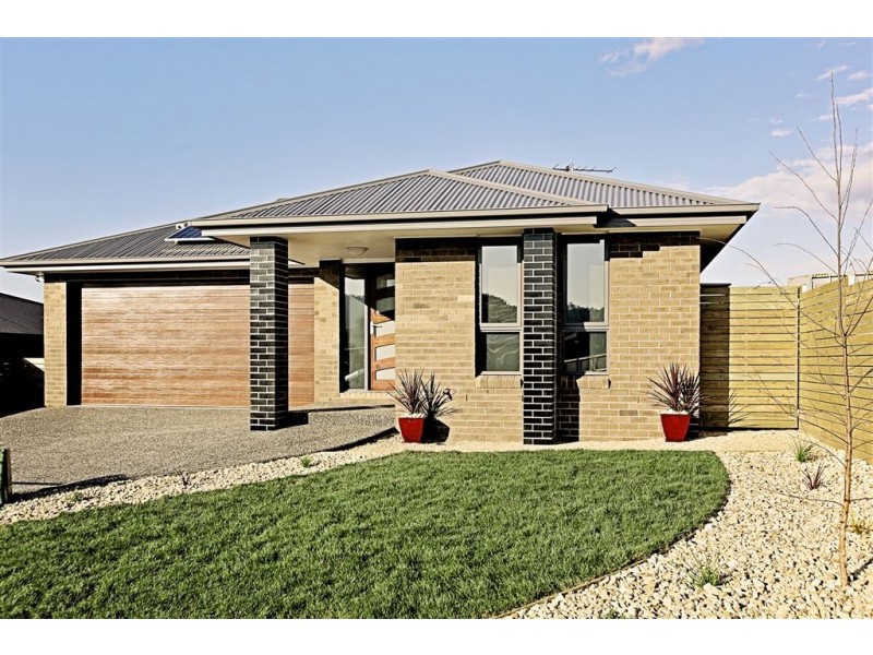 7 Threxton Way, Howrah TAS 7018