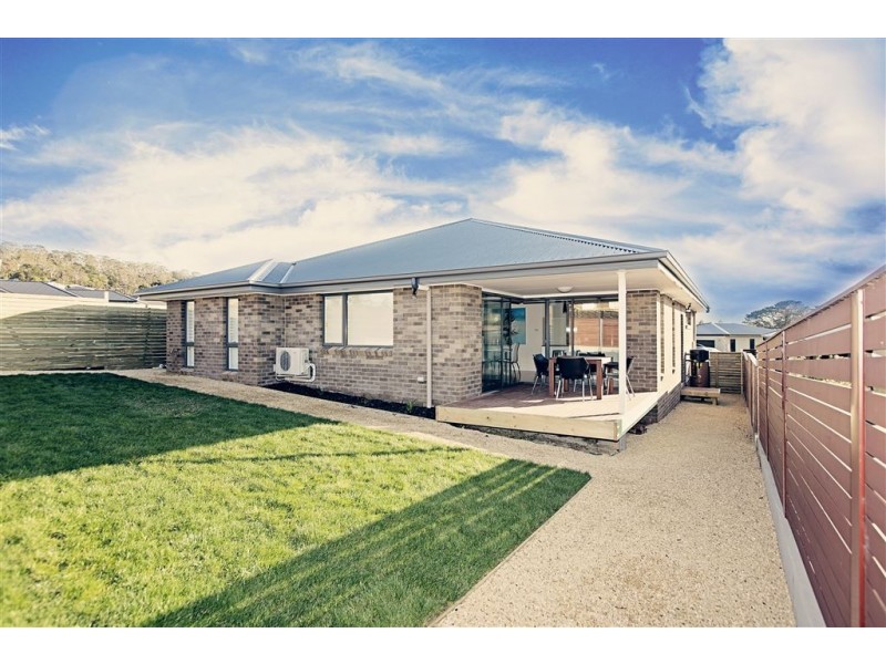 7 Threxton Way, Howrah TAS 7018