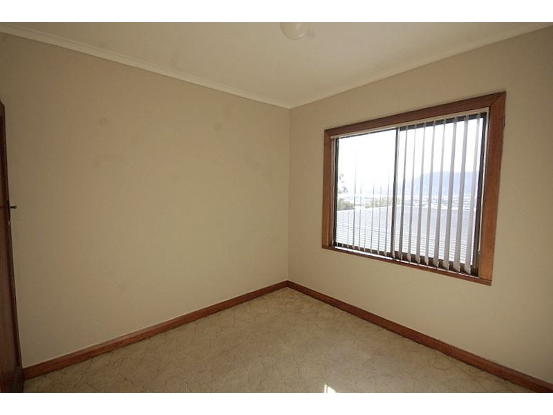 1/7 Cranleigh Crescent, West Moonah TAS 7009