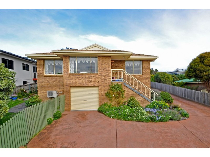 1/33 Buckingham Drive, Howrah TAS 7018