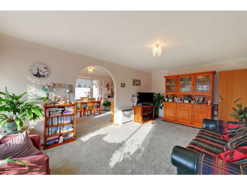 1/33 Buckingham Drive, Howrah TAS 7018