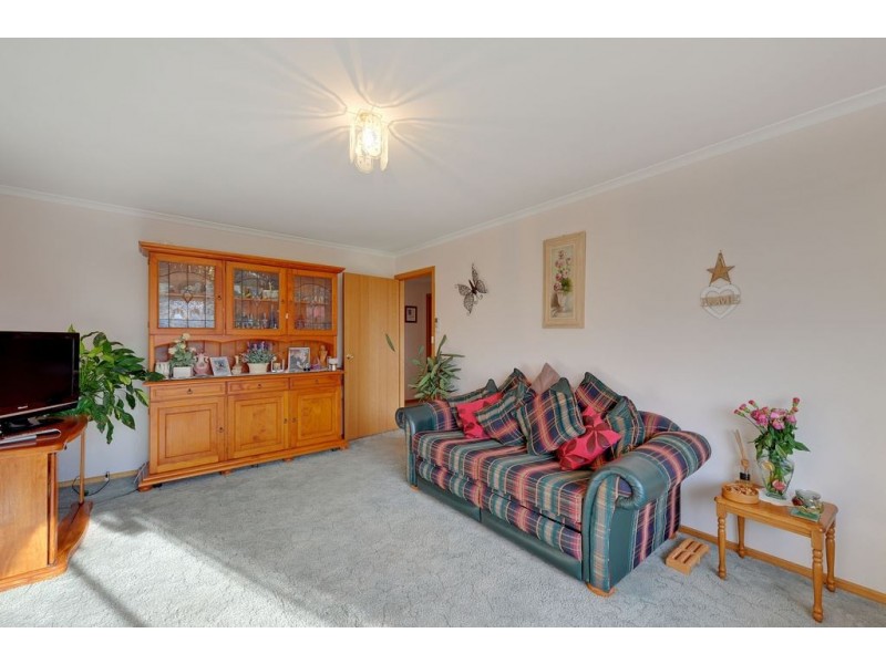 1/33 Buckingham Drive, Howrah TAS 7018