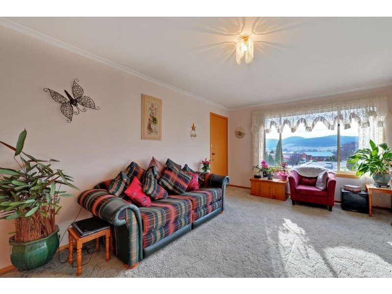 1/33 Buckingham Drive, Howrah TAS 7018
