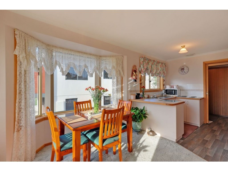 1/33 Buckingham Drive, Howrah TAS 7018