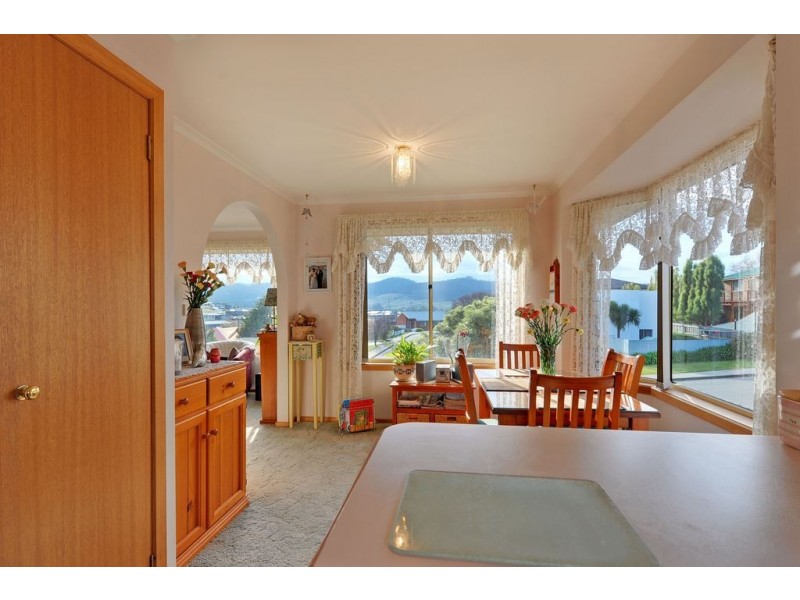1/33 Buckingham Drive, Howrah TAS 7018