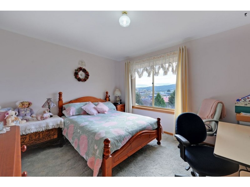 1/33 Buckingham Drive, Howrah TAS 7018