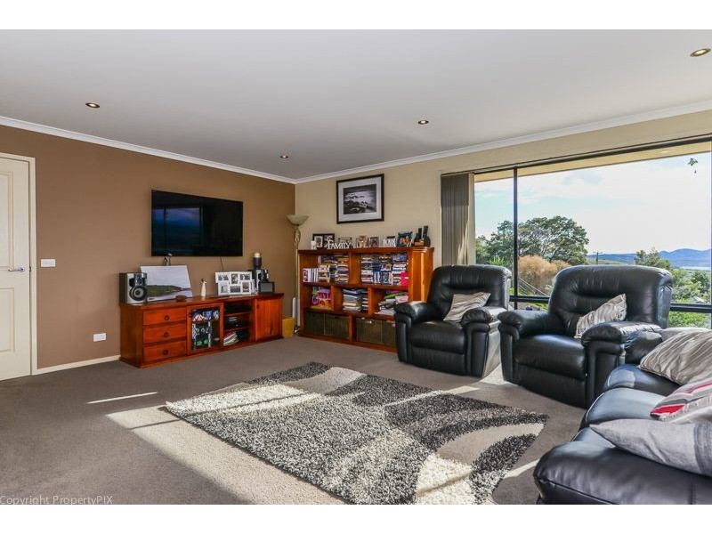 18 Wards Avenue, Lewisham TAS 7173