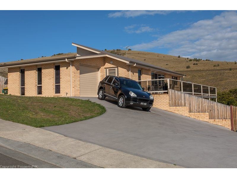 51 Spinnaker Crescent, Tranmere TAS 7018