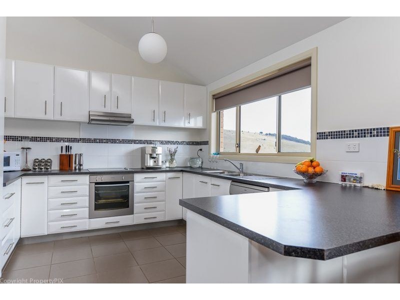 51 Spinnaker Crescent, Tranmere TAS 7018