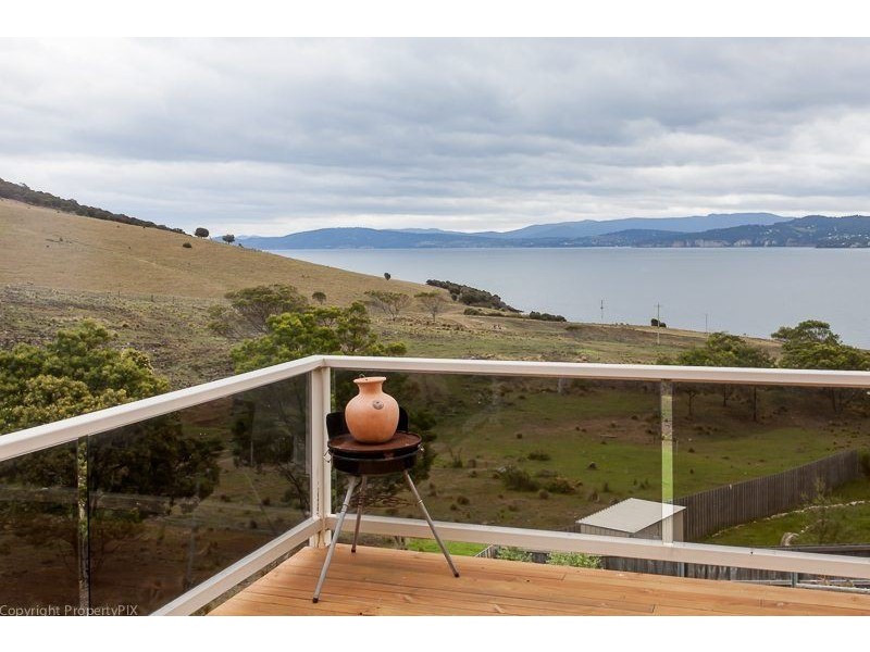 51 Spinnaker Crescent, Tranmere TAS 7018