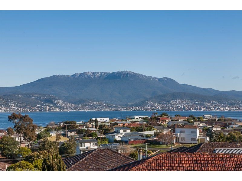 483 Oceana Drive, Howrah TAS 7018