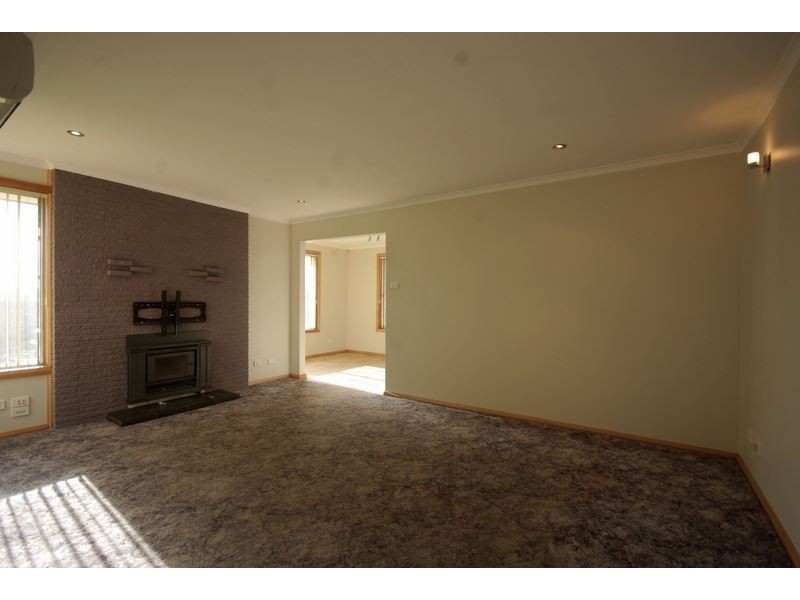 26 McKinly Street, Midway Point TAS 7171