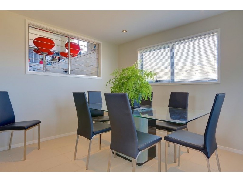 2/16 Skala Road, Tranmere TAS 7018