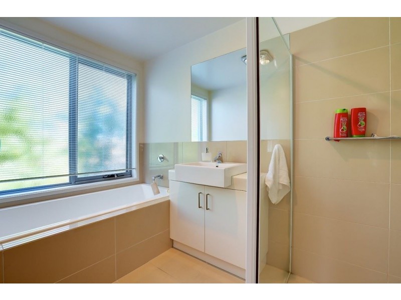 2/16 Skala Road, Tranmere TAS 7018
