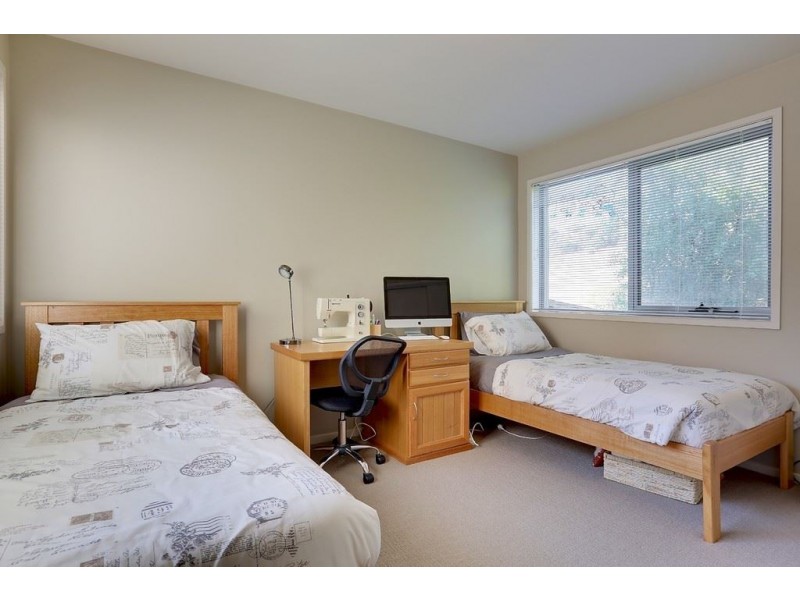 2/16 Skala Road, Tranmere TAS 7018