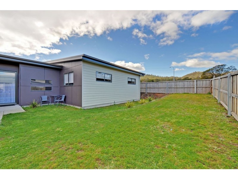 2/146 Rockingham Drive, Clarendon Vale TAS 7019