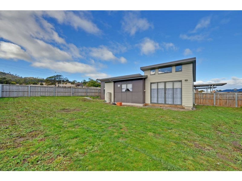 2/146 Rockingham Drive, Clarendon Vale TAS 7019