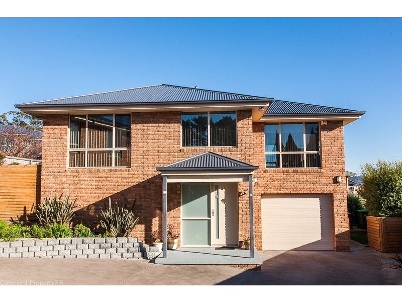2/7 Walter Place, Howrah TAS 7018