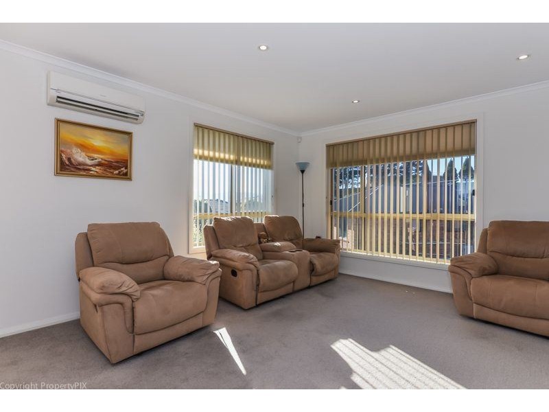 2/7 Walter Place, Howrah TAS 7018