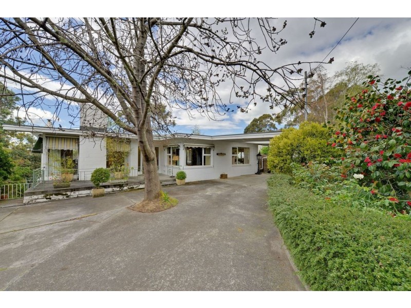 73 Olinda Grove, Mount Nelson TAS 7007