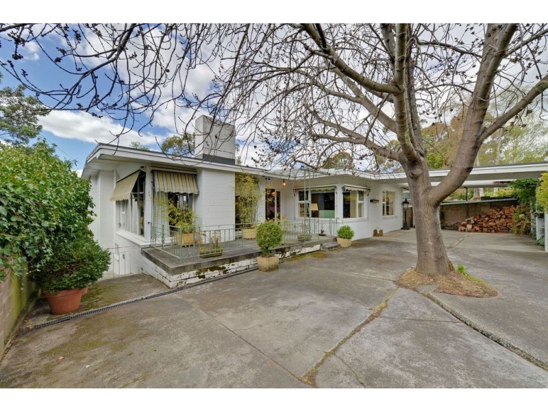 73 Olinda Grove, Mount Nelson TAS 7007