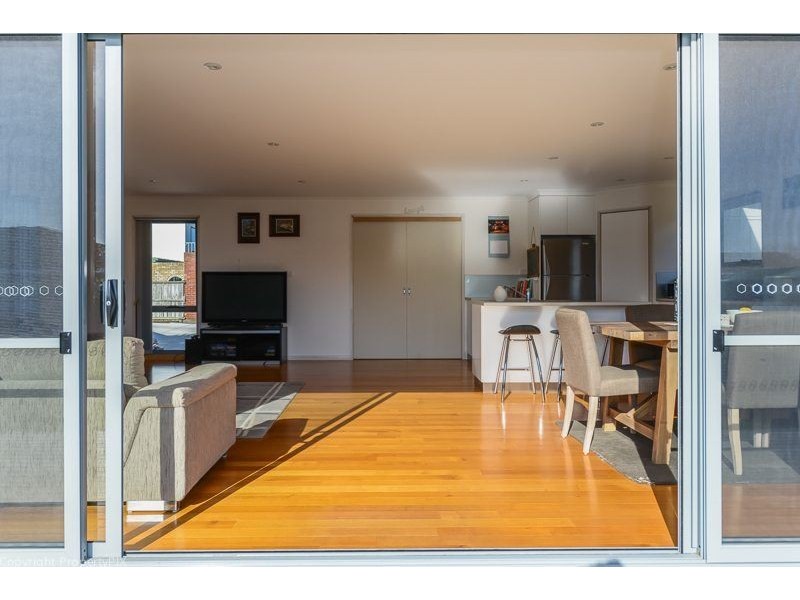 6 Cremorne Avenue, Cremorne TAS 7024