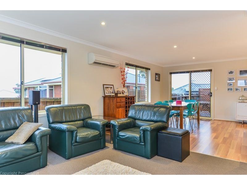 33 Elmac Crescent, Austins Ferry TAS 7011