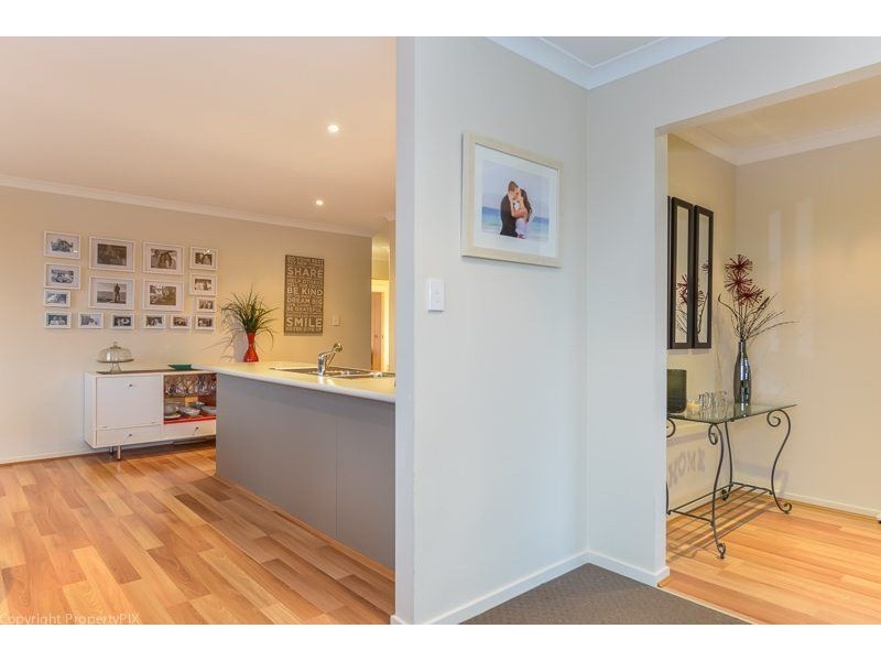 33 Elmac Crescent, Austins Ferry TAS 7011
