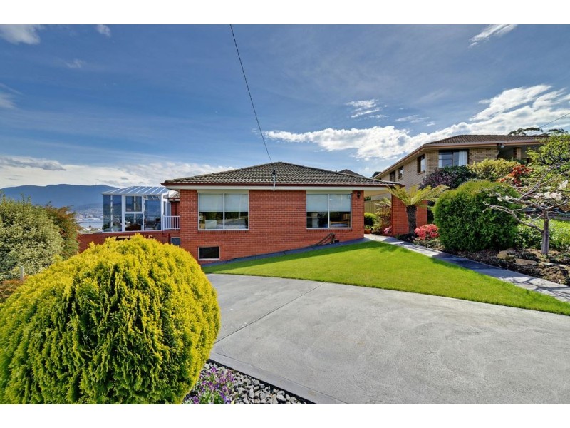 82 Maluka Terrace, Bellerive TAS 7018