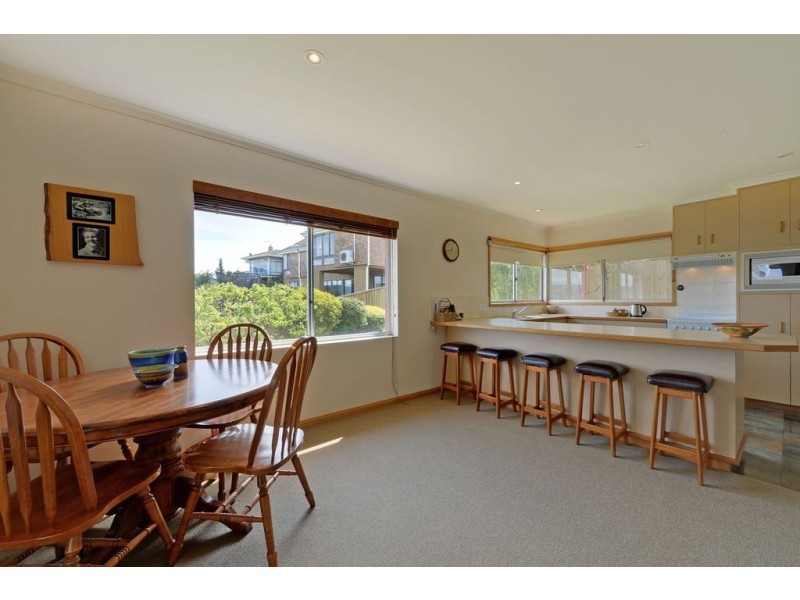 82 Maluka Terrace, Bellerive TAS 7018