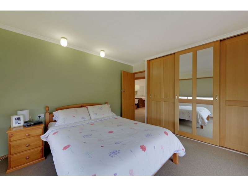 82 Maluka Terrace, Bellerive TAS 7018