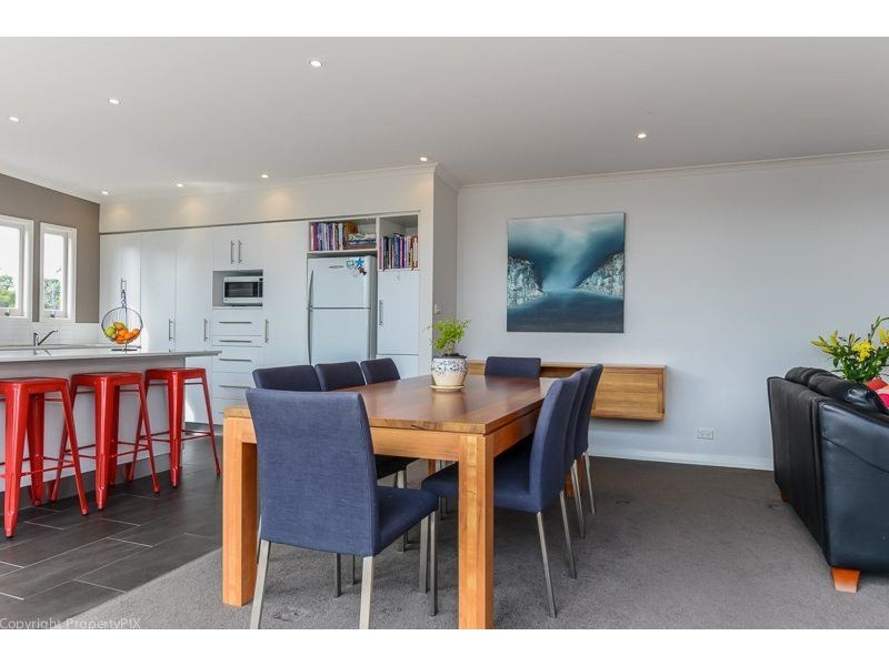 17 Woodhurst Road, Seven Mile Beach TAS 7170