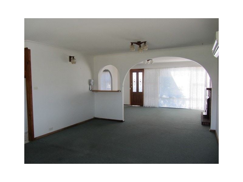 20 Duntroon Drive, Rokeby TAS 7019