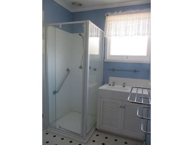 20 Duntroon Drive, Rokeby TAS 7019