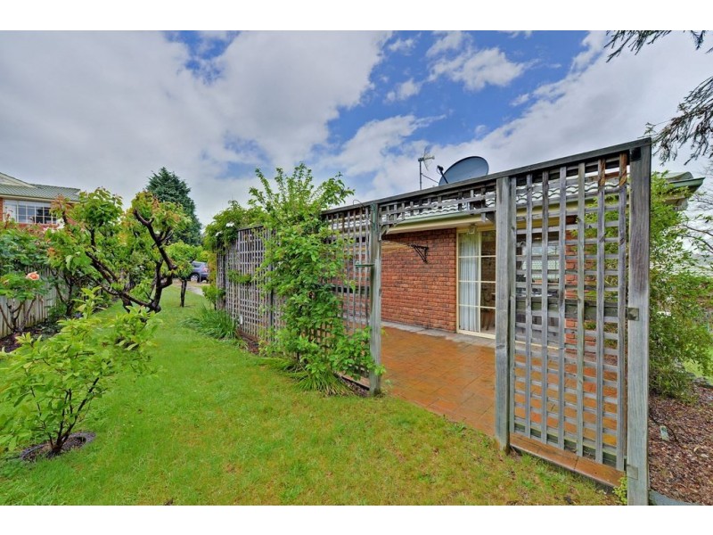 7/10 Lowelly Road, Lindisfarne TAS 7015