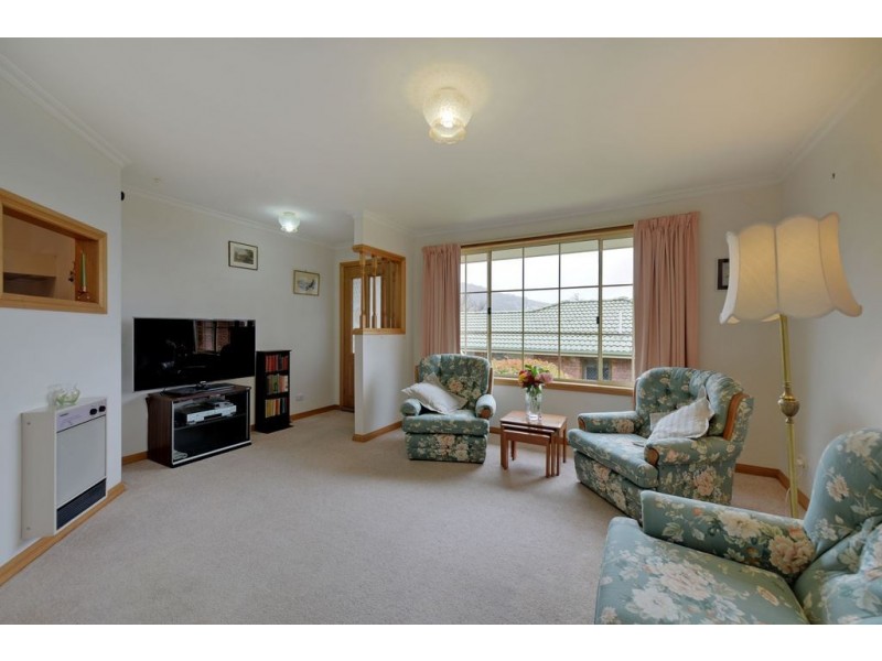 7/10 Lowelly Road, Lindisfarne TAS 7015