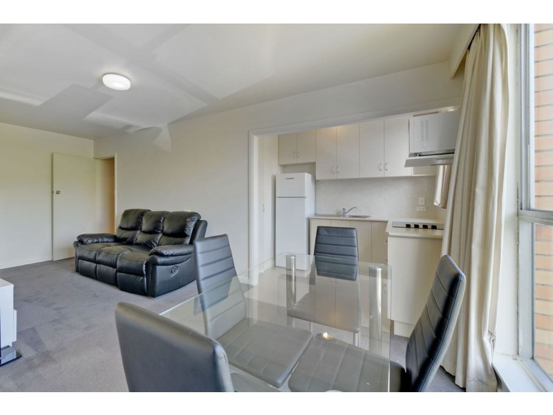 8/22 Runnymede Street, Battery Point TAS 7004