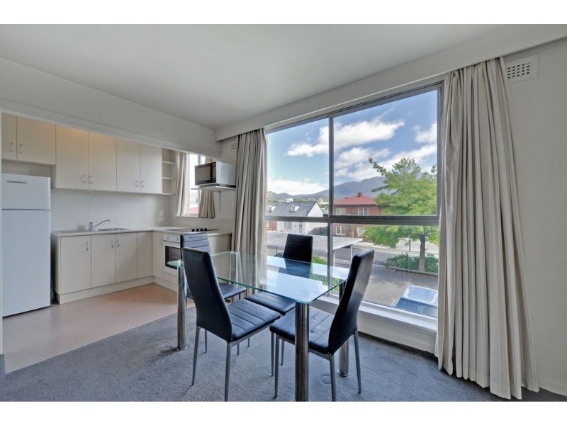 8/22 Runnymede Street, Battery Point TAS 7004