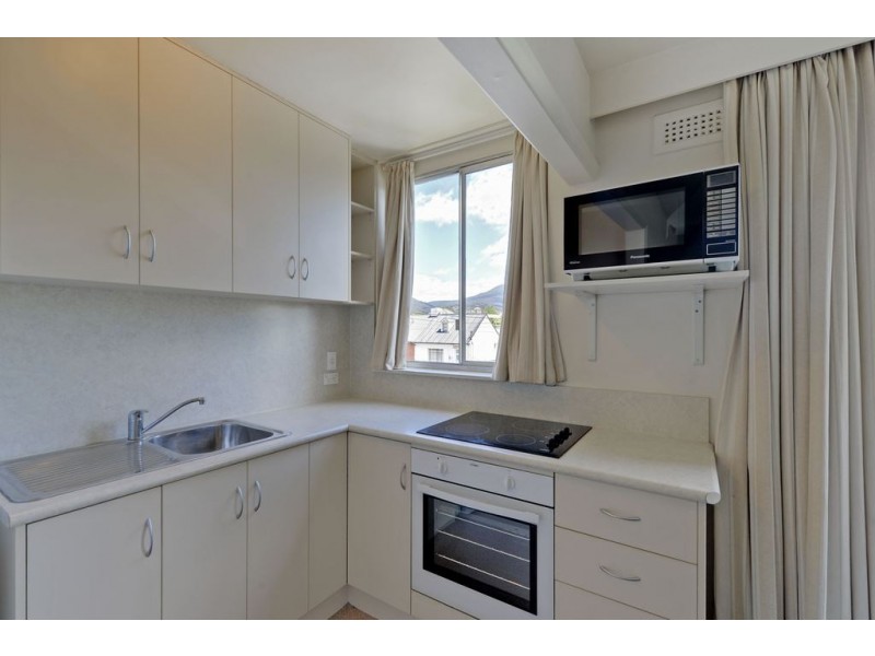 8/22 Runnymede Street, Battery Point TAS 7004